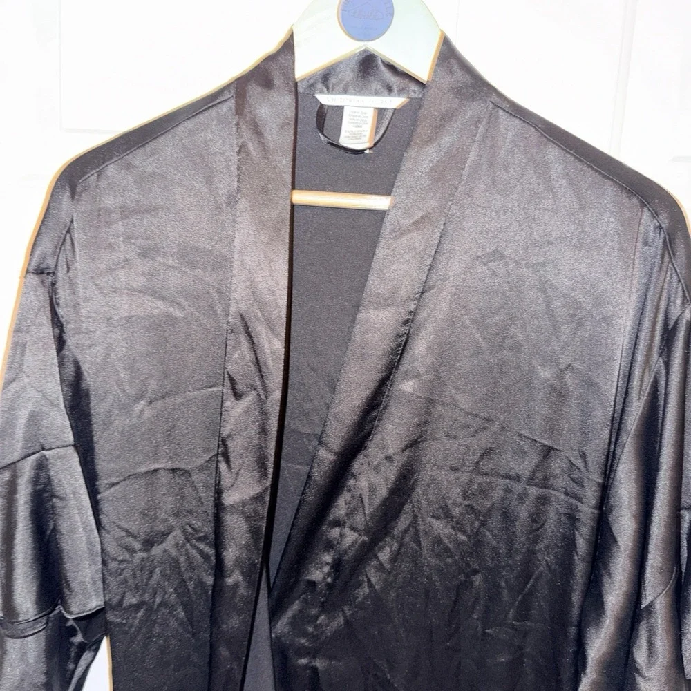 Victoria's Secret Women's Black Satin Kimono Robe Belted Tie Ruffle Hem XS/S
